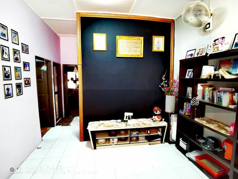 Terrace house at Ayer Keroh - 4