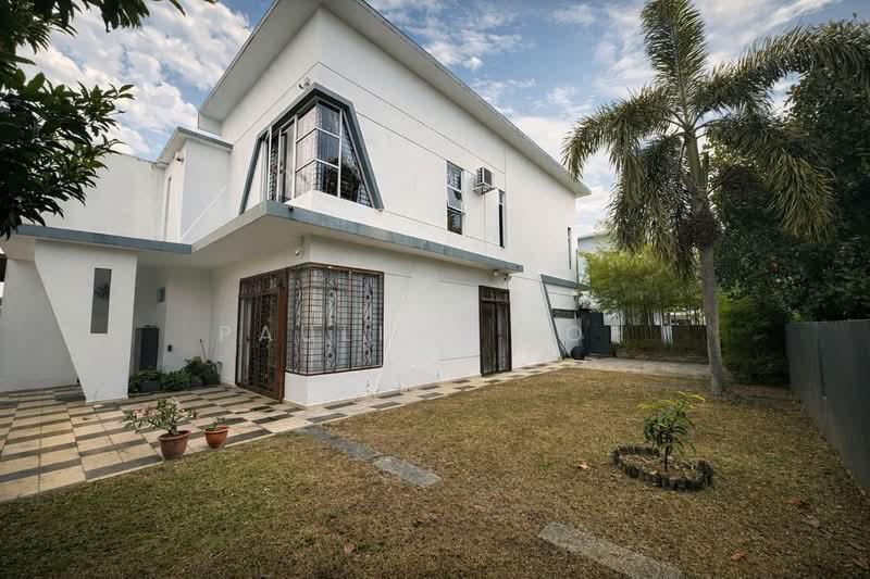 Setia Tropika Setia Tropika Setias Tropikas - 1