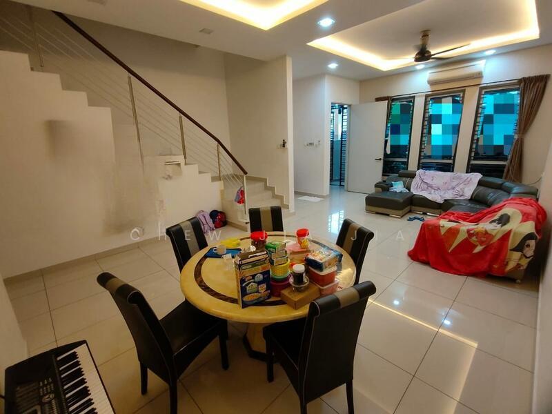 Taman Mount Austin - 2