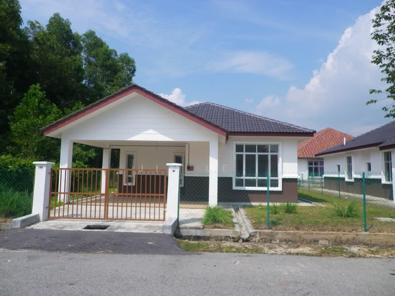 BANDAR TASIK SENANGIN - 1