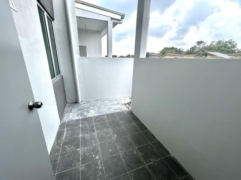 DOUBLE STOREY @ TAMAN BAKTI YNS - 5