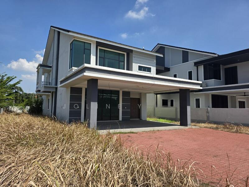 Freehold Bungalow Pasir Puteh - 2