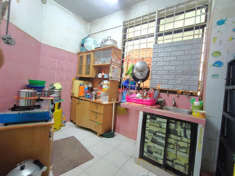 Taman Sri Angsana - 4