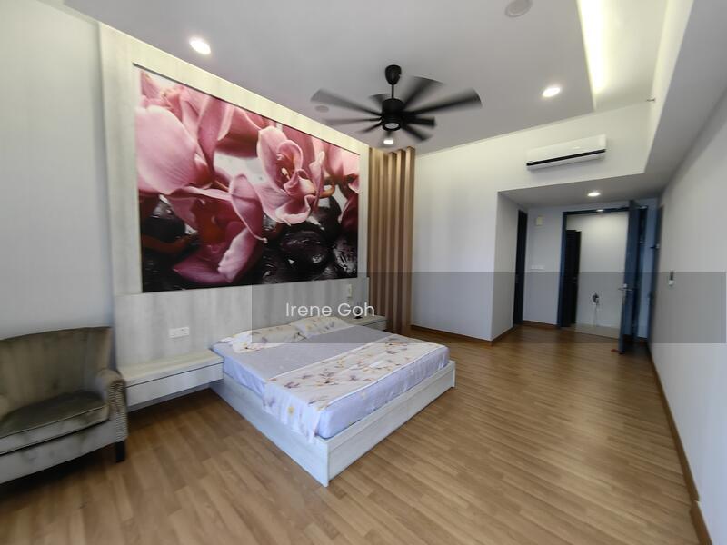 Tropicana 218 Macalister - 4