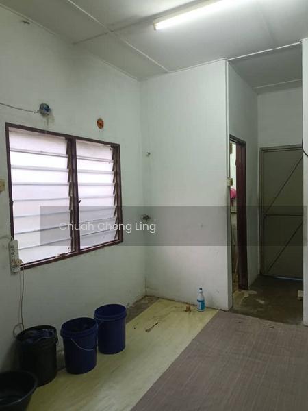 Terrace house at Taman Seri Kijang - 3