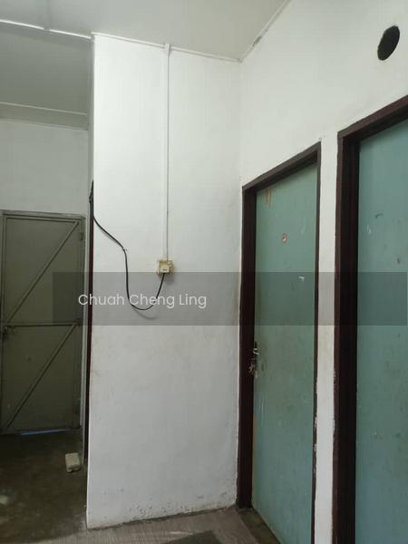 Terrace house at Taman Seri Kijang - 1