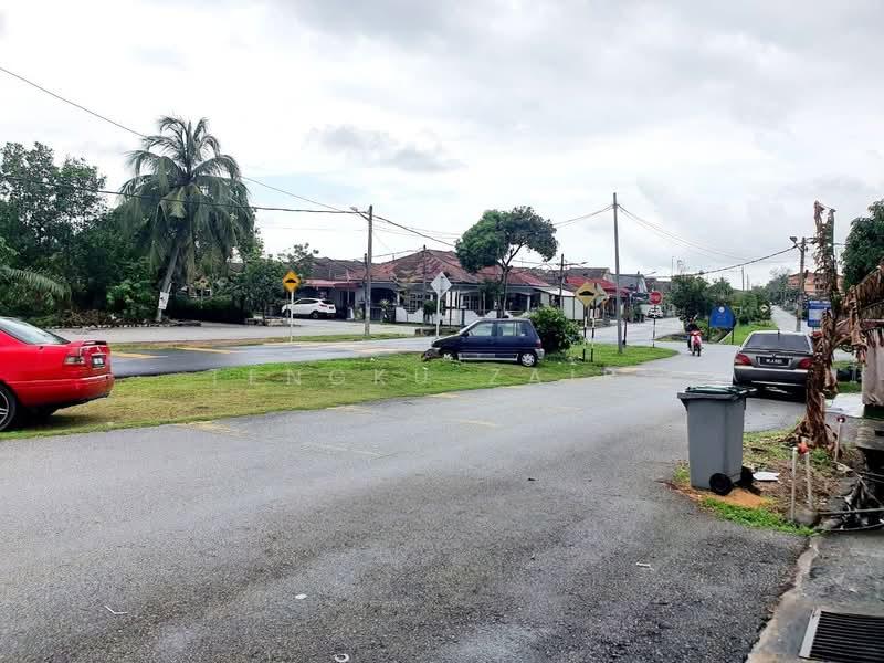 Taman Selasih Lukut Port Dickson - 2