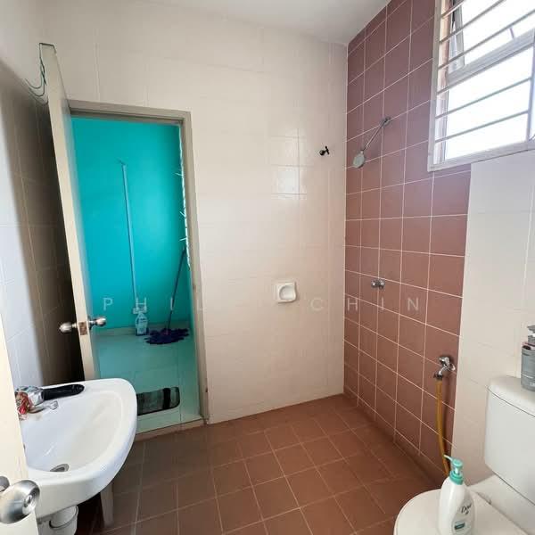 Lorong Gelang Bandar Puteri Klang Double storey - 2