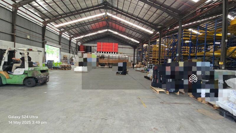 Detached factory at Bandar Baru Bangi - 1