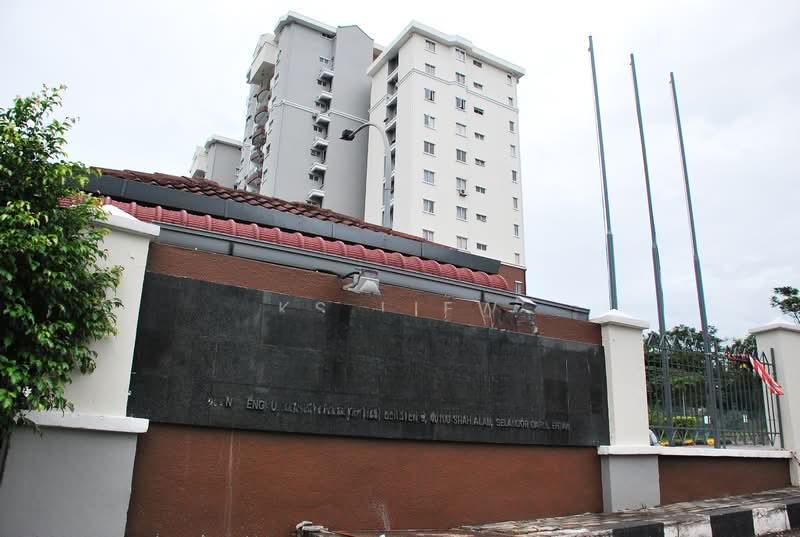 Kemuncak Shah Alam - 1