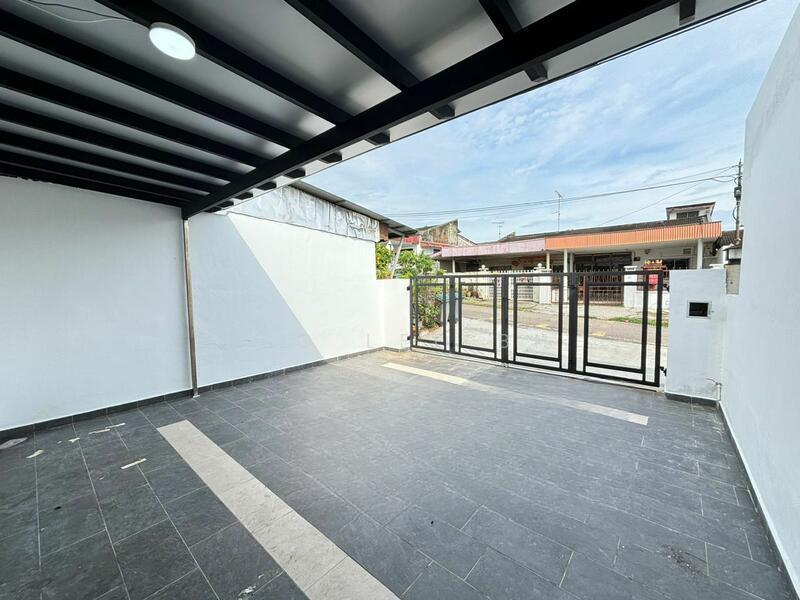 Jalan Lumpit , Taman Teratai , Johor - 1