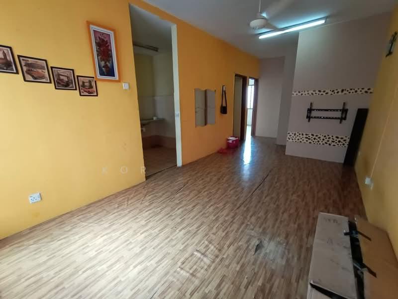 Enggang Apartment - 3