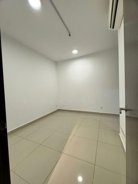 Symphony Tower (Menara Simfoni) - 4