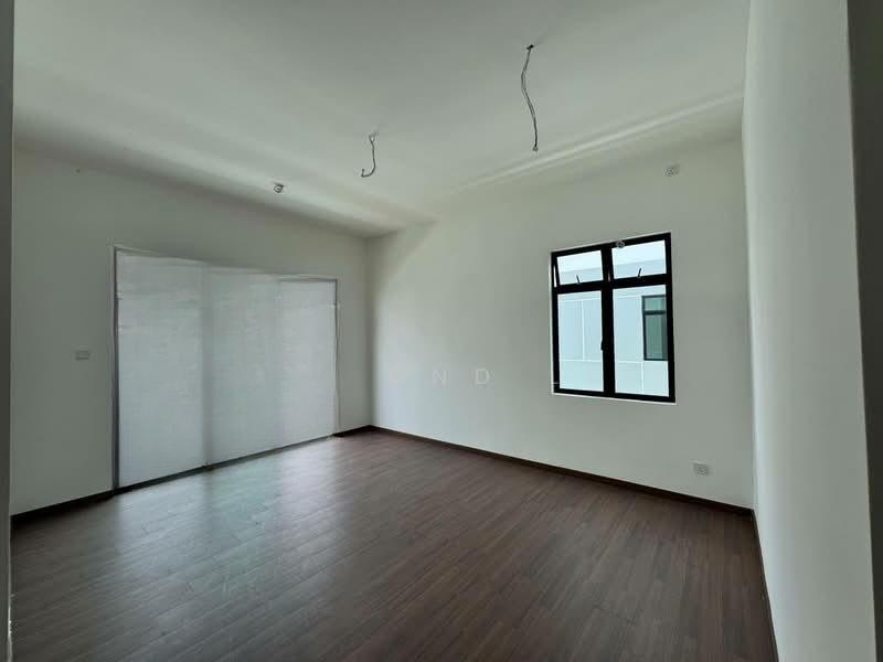 Austin Mutiara Taman Mount Austin - 5