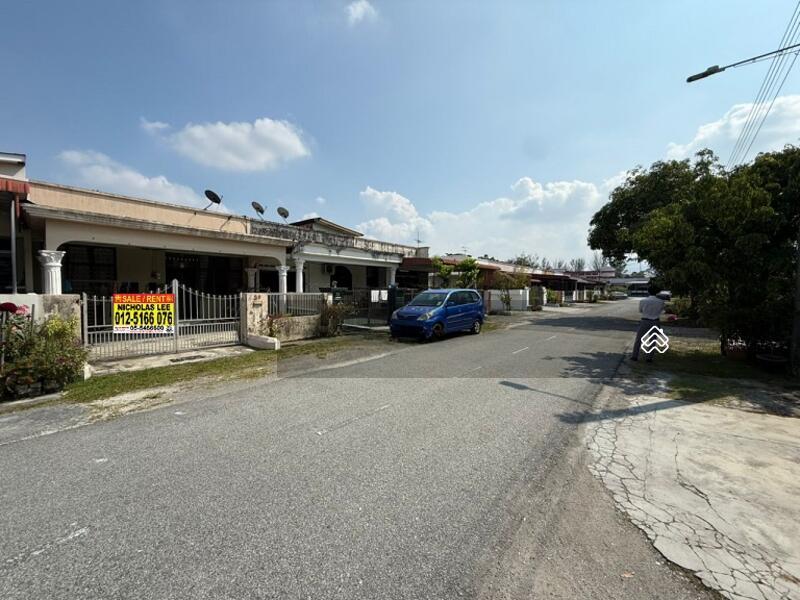 Single Storey House at Canning Garden - 2