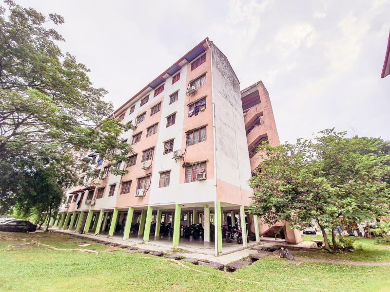 Flat PKNS Section 7 - 4