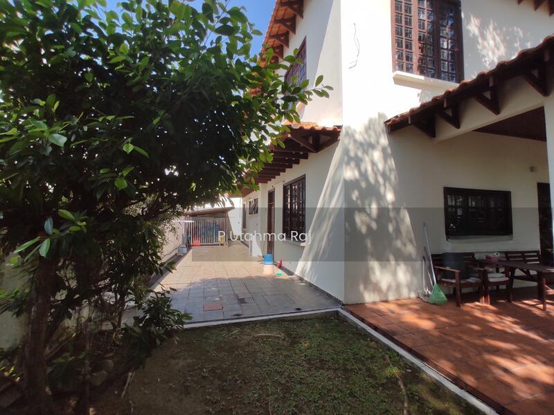 Bangsar, Jalan Kemaris Corner lot Gated Guarded - 3