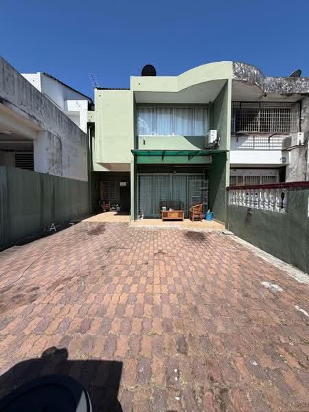 Taman Kelab Ukay - 4