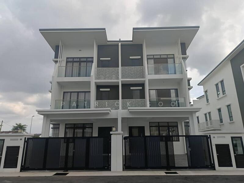 Semi Detached House at Abadi Heights, Bandar Bukit Puchong, Pulau Meranti, Meranti Jaya, Puchong - 1
