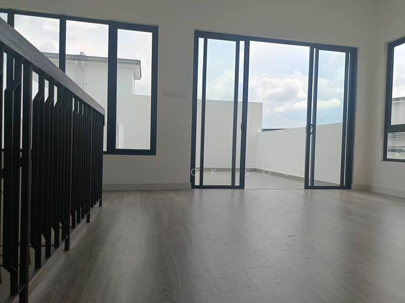 Semi Detached House at Abadi Heights, Bandar Bukit Puchong, Pulau Meranti, Meranti Jaya, Puchong - 2