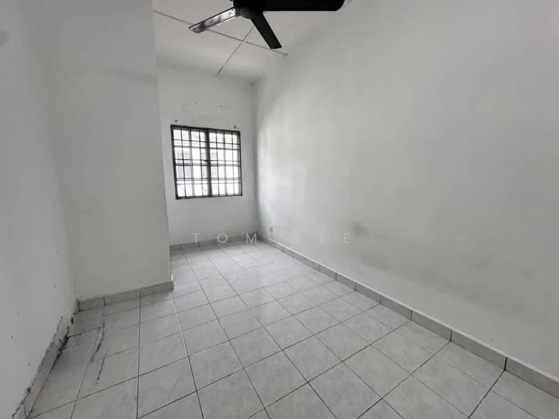 Pending Bandar Puteri Klang Double Storey House - 4