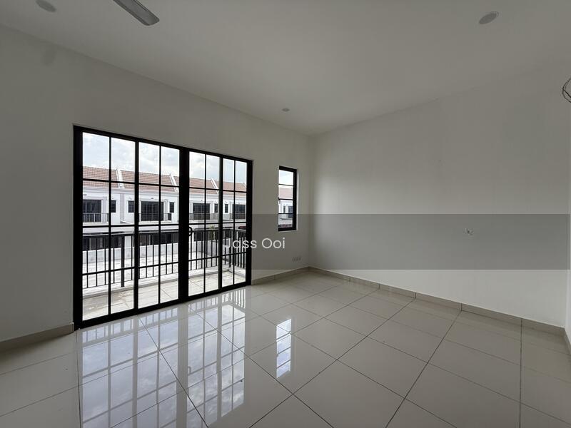 Eco Meadows – Northampton Terraces - 4