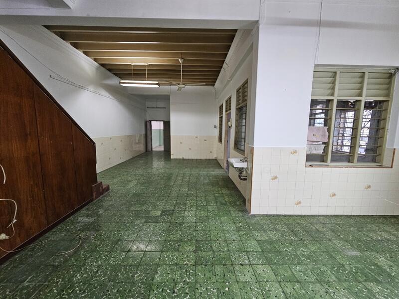 2 Storey Terrace Corner Georgetown - 4