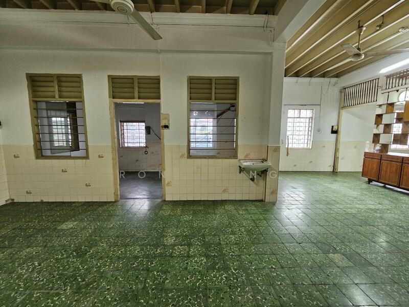 2 Storey Terrace Corner Georgetown - 5