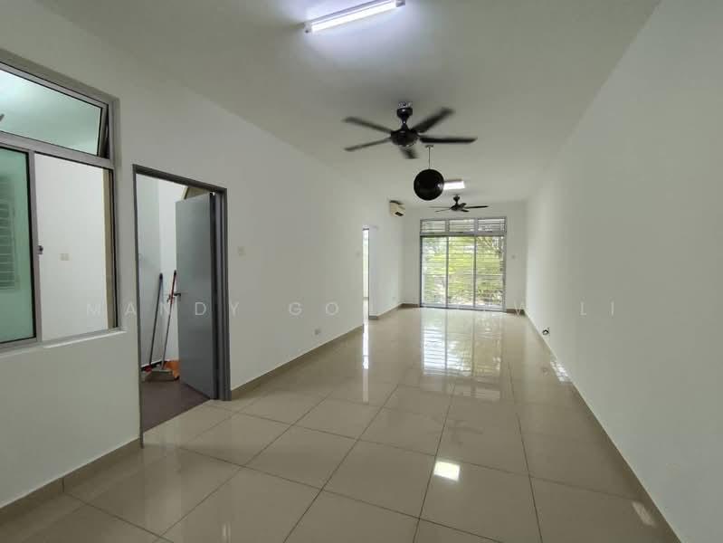 East Bay (Seri Bayan) - 2