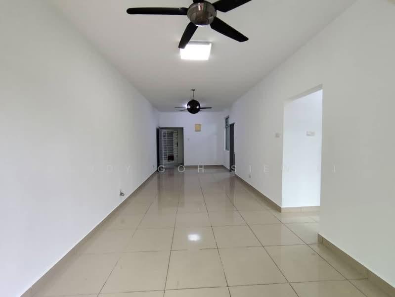 East Bay (Seri Bayan) - 1