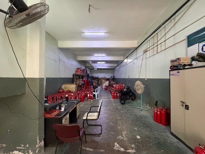 2 Storey Shoplot @ Taman Taynton View - 5