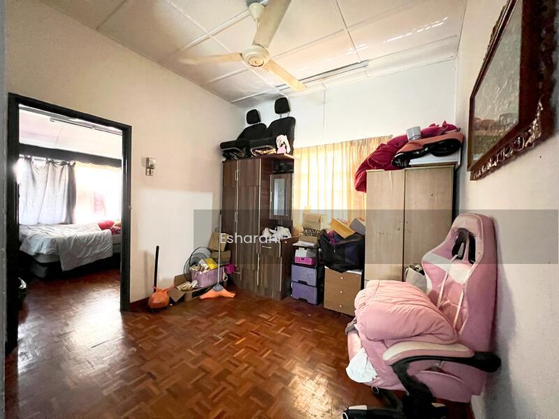 Bandar tun Hussein onn - 5
