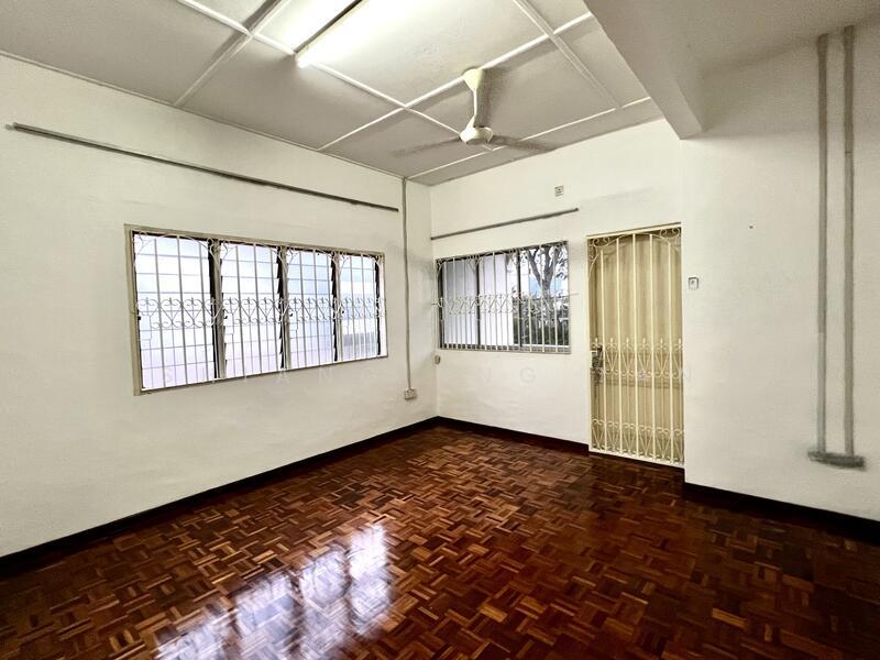 Jalan Kemuncak @ Taman Nong Chik, Johor Bahru - 3