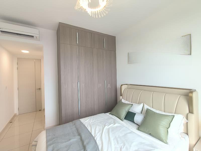 The M @ Medini Macrolink - 4