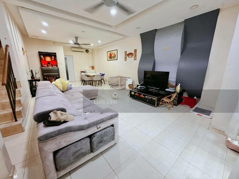 Austin Perdana Austins Perdanas - 5