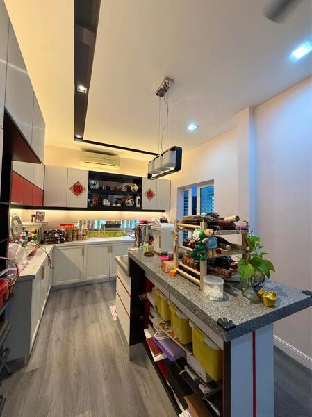 Ambang Botanic 2 - 5