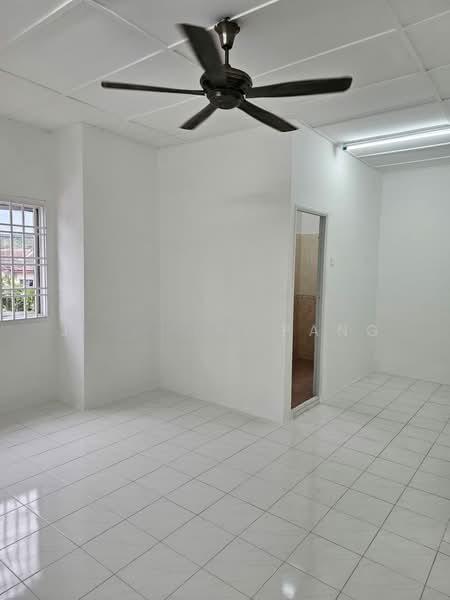 TAMAN PUTRI KULAI - 4