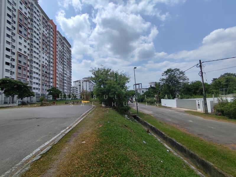 bunglow land puchong prima - 2