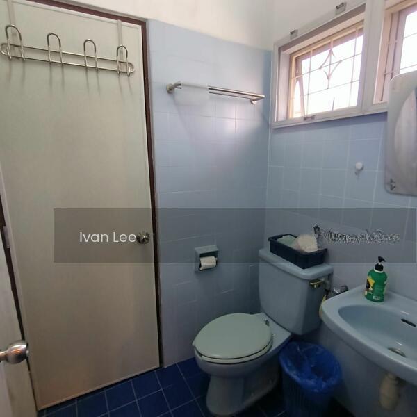 Bungalow at Seksyen 17 - 5