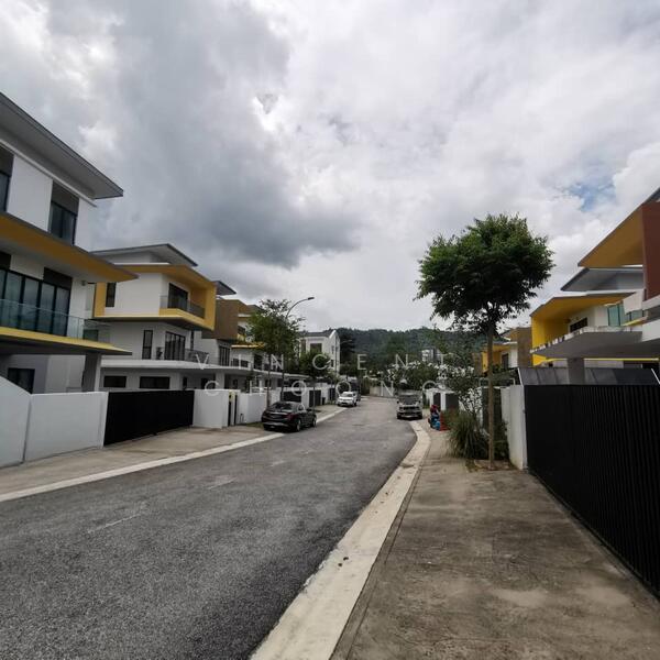 Twin Palms @ Sungai Long - 2