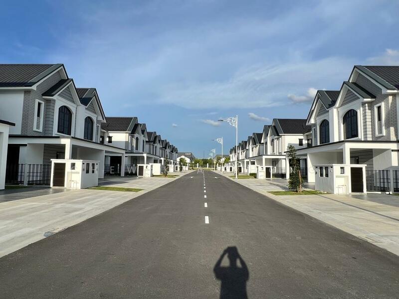 Rose Eco Spring Brand New Resale Unit Mount Austin Crest Austin - 3