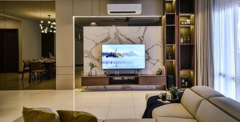 Seremban 2 10mins sampai Semi-D concept bulanan 2500 - 5