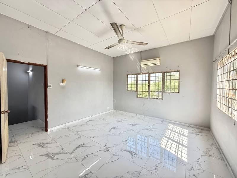 Bandar Bukit Raja - 4