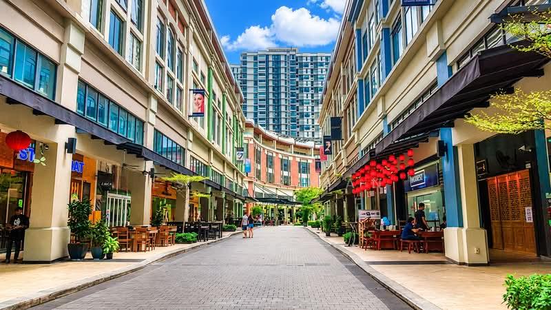 Plaza Arkadia (Shops, Offices, Sohos) - 4