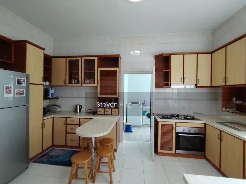 Sri Pangkor Condominium - 2