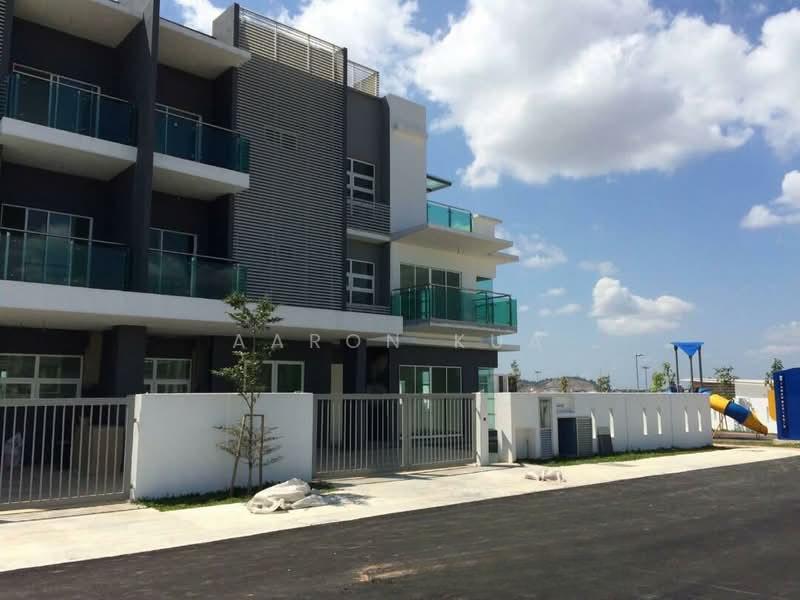 Bandar Tun Hussein Onn - 1