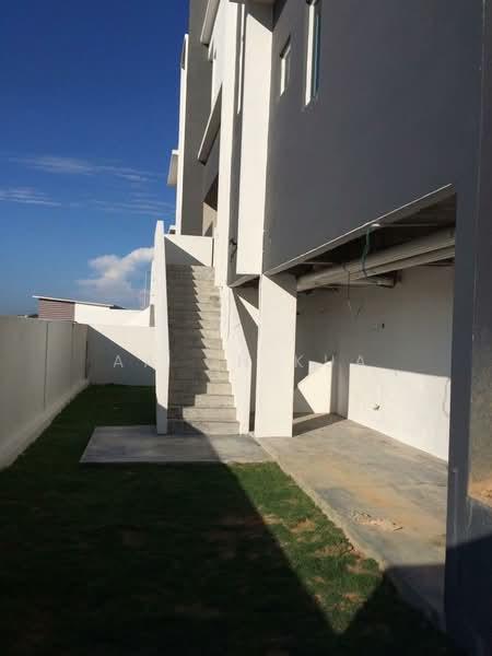 Bandar Tun Hussein Onn - 5