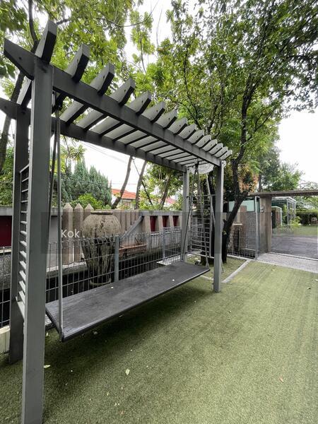 Taman Paramount - 2