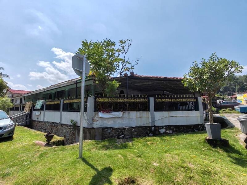 CORNER LOT SINGLE STOREY TERRACE SELAYANG - 1