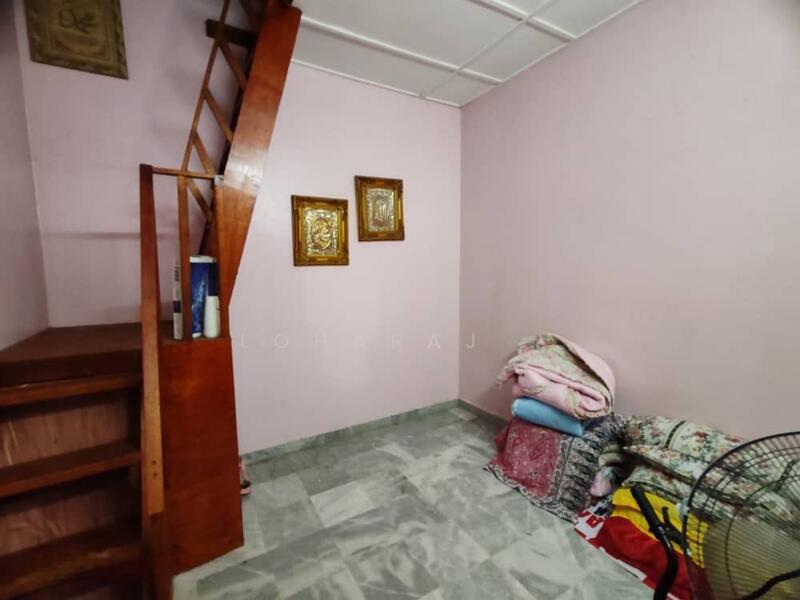 CORNER LOT SINGLE STOREY TERRACE SELAYANG - 5